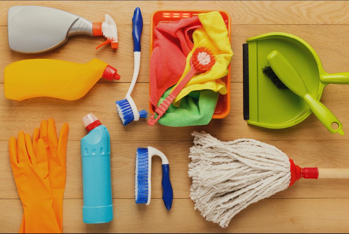 Janitorial Items & Trolley